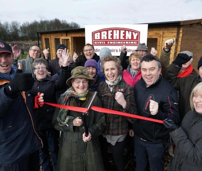 Stukeley Allotmenteers raise the roof for new Cabin